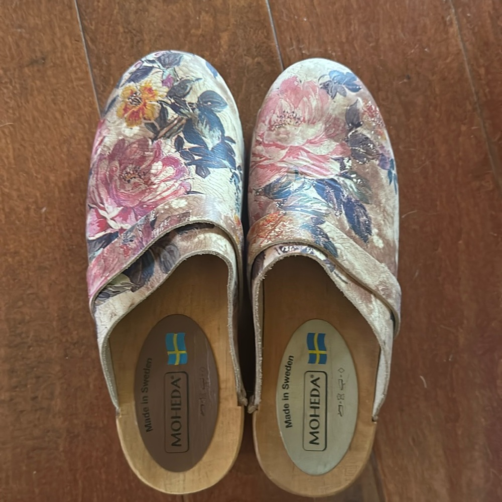 Moheda Swedish Leather Clogs